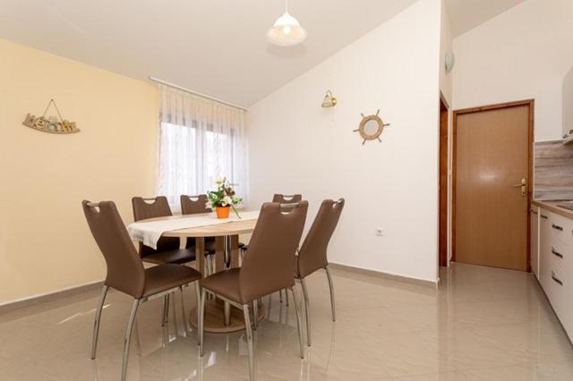 Apartments Marinko Baska  Exterior photo